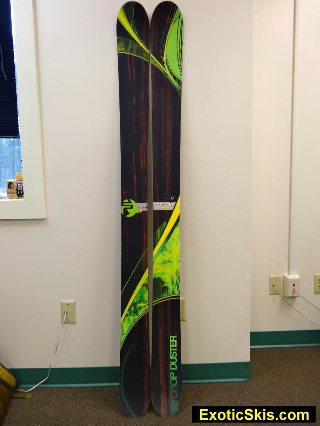 http://www.exoticskis.com/ExoticSkis/Manufacturers/EpicPlanks/CropDuster5_500.jpg